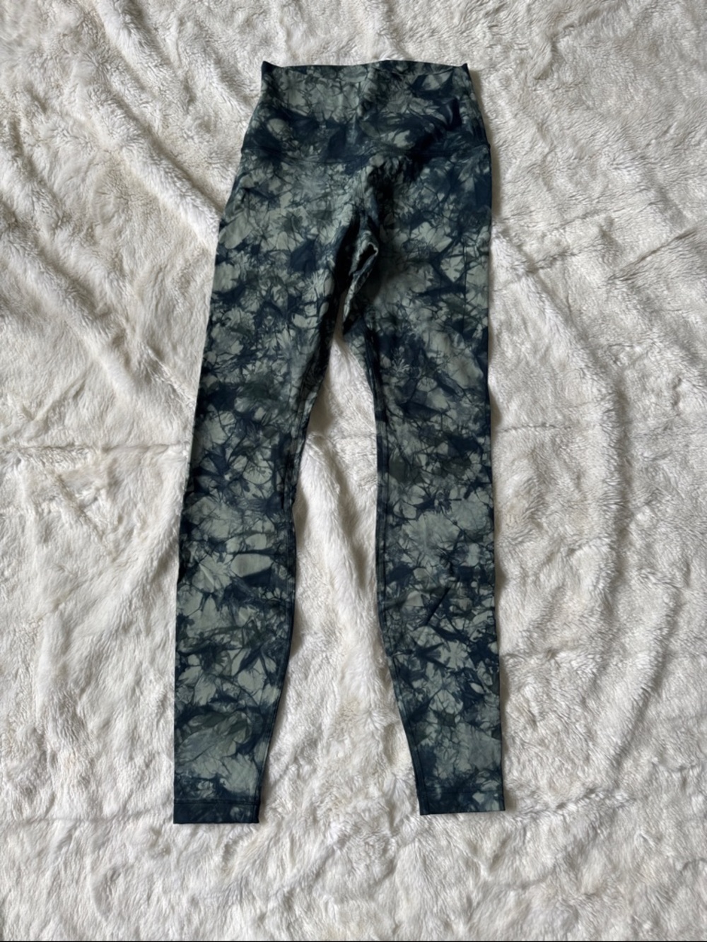 Lululemon Luxtreme 28” Shibori Tie-Dye Leggings - Green